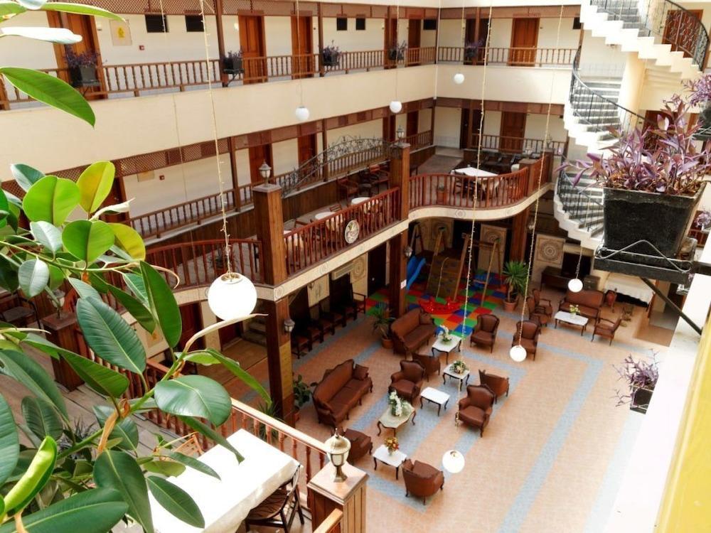 Oz-Can Hotel Turunç Buitenkant foto