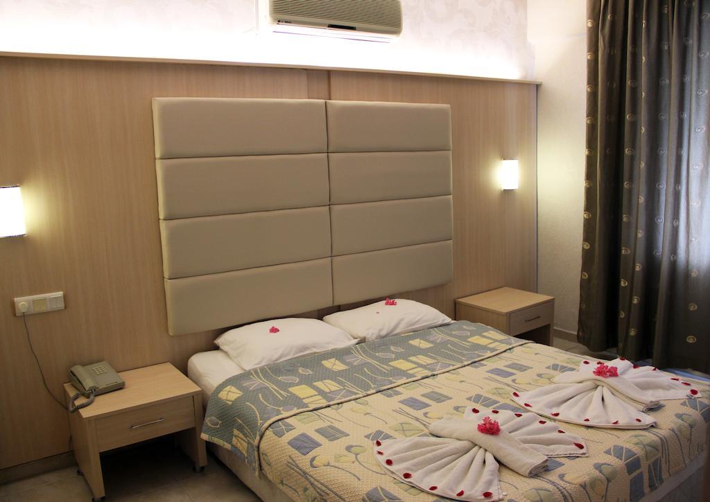 Oz-Can Hotel Turunç Buitenkant foto
